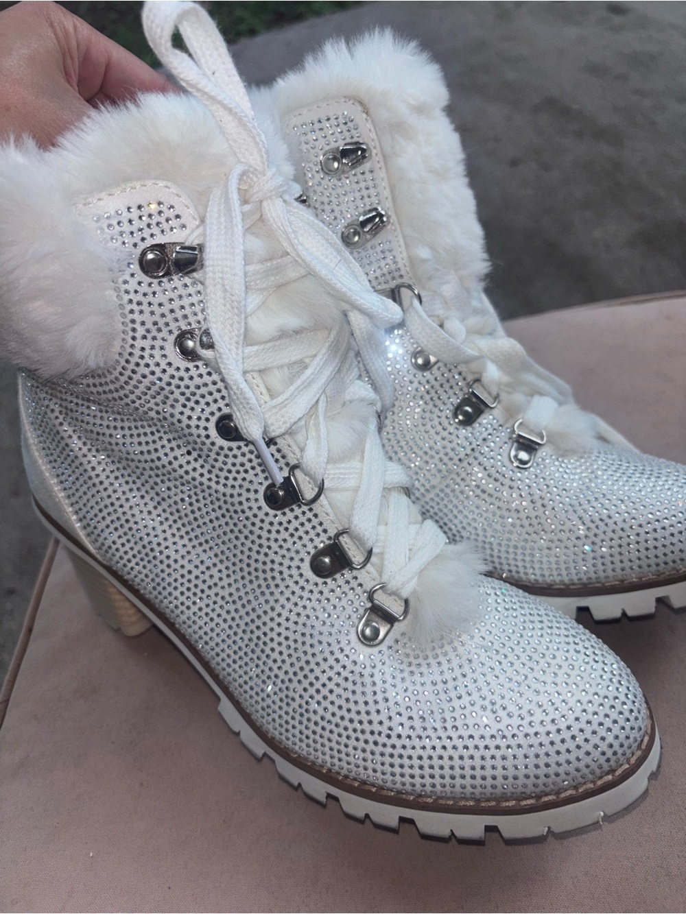 Lauren Lorraine White Rhinestone Faux Fur Boots Size 8